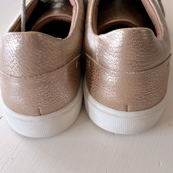 FRYE rose gold metallic lace up sneakers 11 - Picture 8 of 9